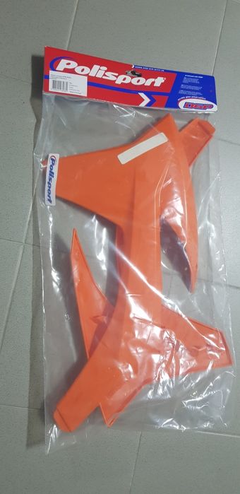 Diverso material  KTM