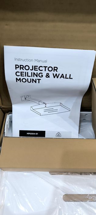 Uchwyt do monitiru