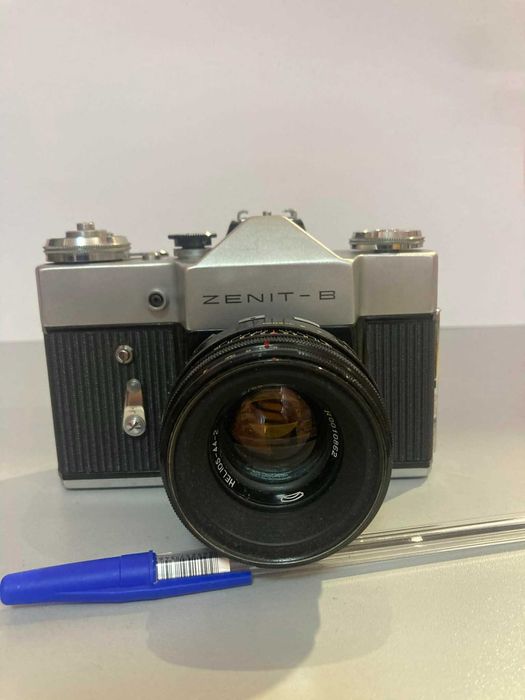 Зенит -в с обьективом гелиос-44-2 а номер 0010862