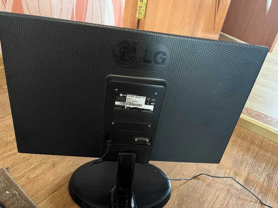 Монітор LG 20EN43S-BA "R", 20"