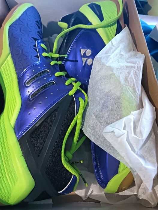 Yonex rozm 45.5 nowe