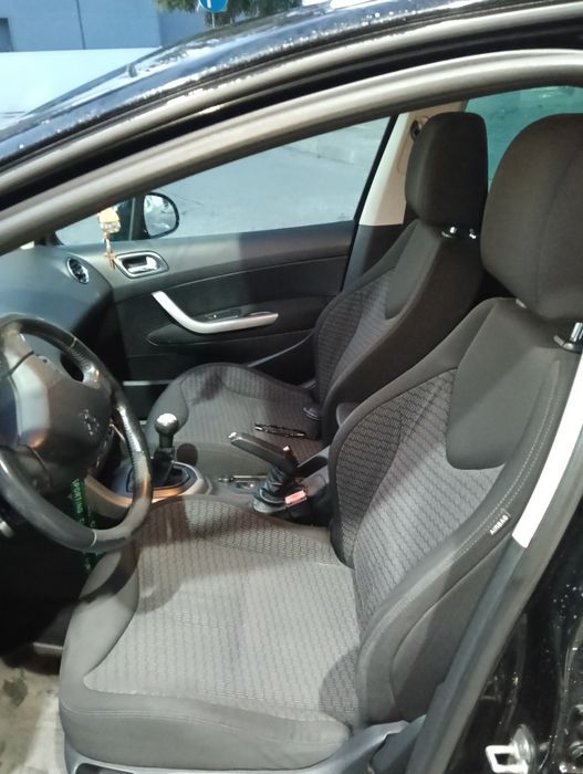 Peugeot 308 SW 1.6 DIESEL 7 lugares