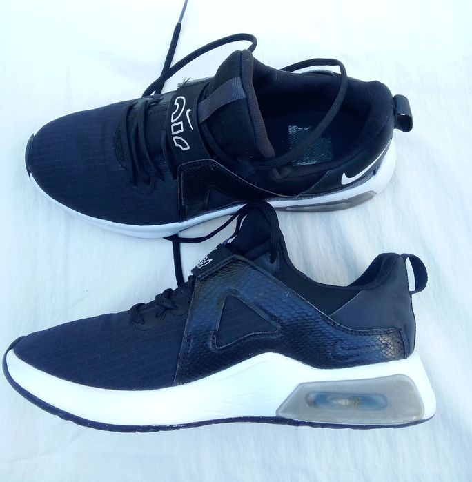 Кросівки жіночі NIKE AIR MAX BELLA TR 5