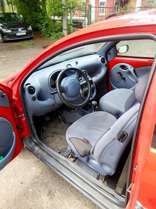 Форд ка 1.
На ходу.
Нова гума, акумулятор,
колодки, барабани  та ін.
Переоформлення, або по техпаспорту..