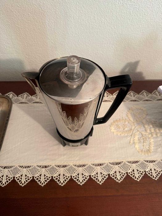 Cafeteira Elétrica Daalderop NOVA