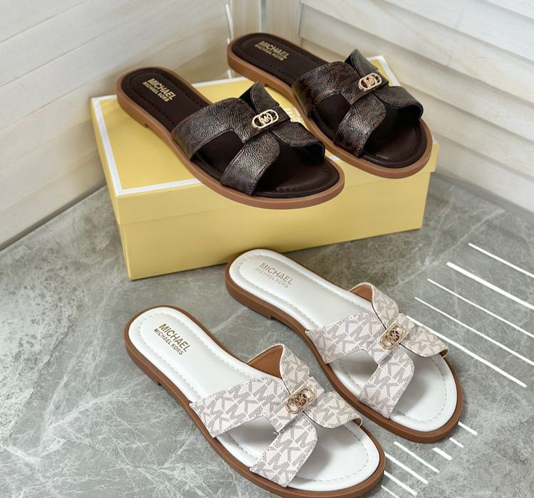 Шльопанці Michael Kors в наявності 36-40