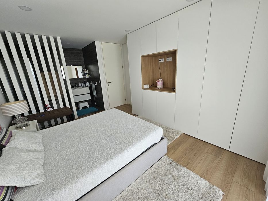 Moradia T3+1 com jardim e piscina