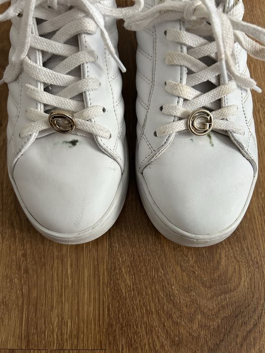 Sneakersy Białe Guess Rozmiar 36