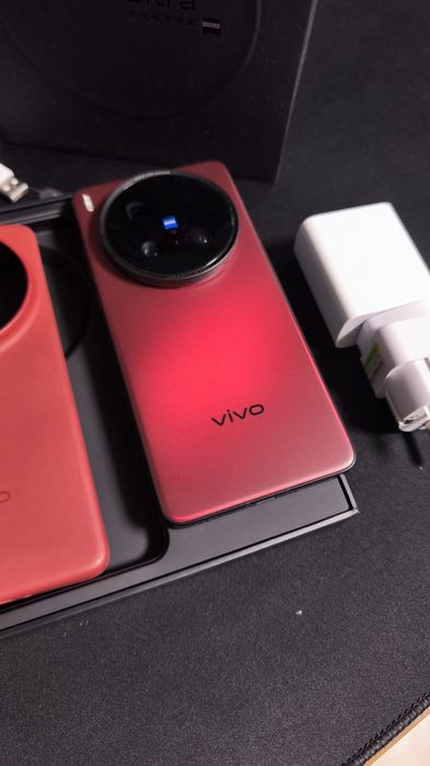 VIVO X200 ULTRA 512 GB / 16 GB RED (Impecavel, com garantia)