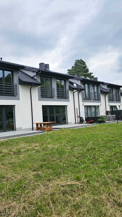 Dom w zabudowie szeregowej-Kolumna