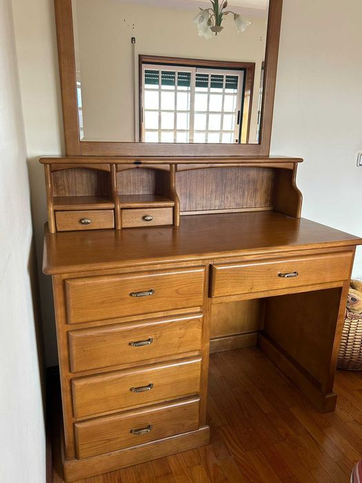 Quarto solteiro em madeira carvalho