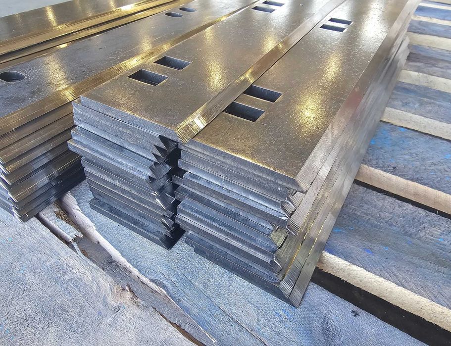 Nóż do przystawki  CAPELLO 450x61 cały z HARDOX 500