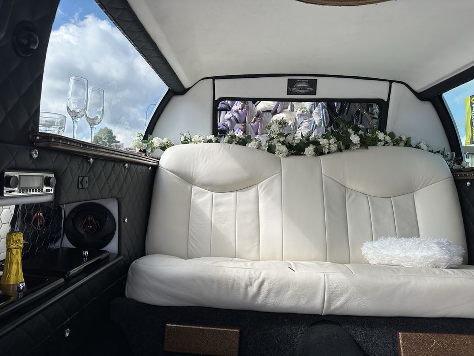 Auto do Ślubu, Limuzyna wynajem, wesela, studniówki, wieczory Panieńsk