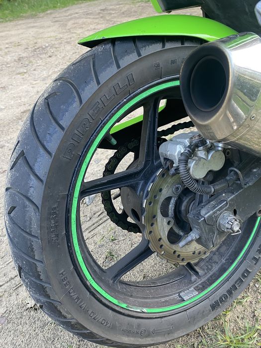 Kawasaki Ninja 250R A2