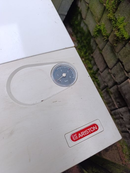 Kocioł Ariston jednofunkcyjny używany CO CW