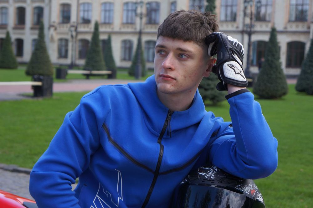 Стріт, fashion, портретна фотосесія. Фотограф. Репортаж. Київ.