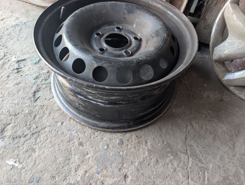 Диски R15+колпаки с Renault megane 3