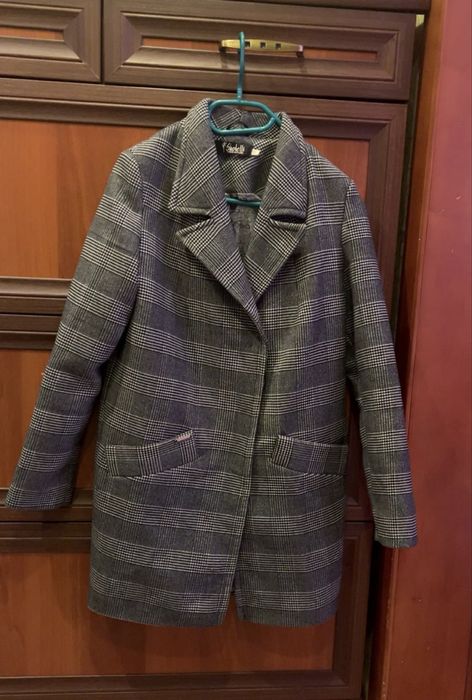 Осіннє вживане пальто