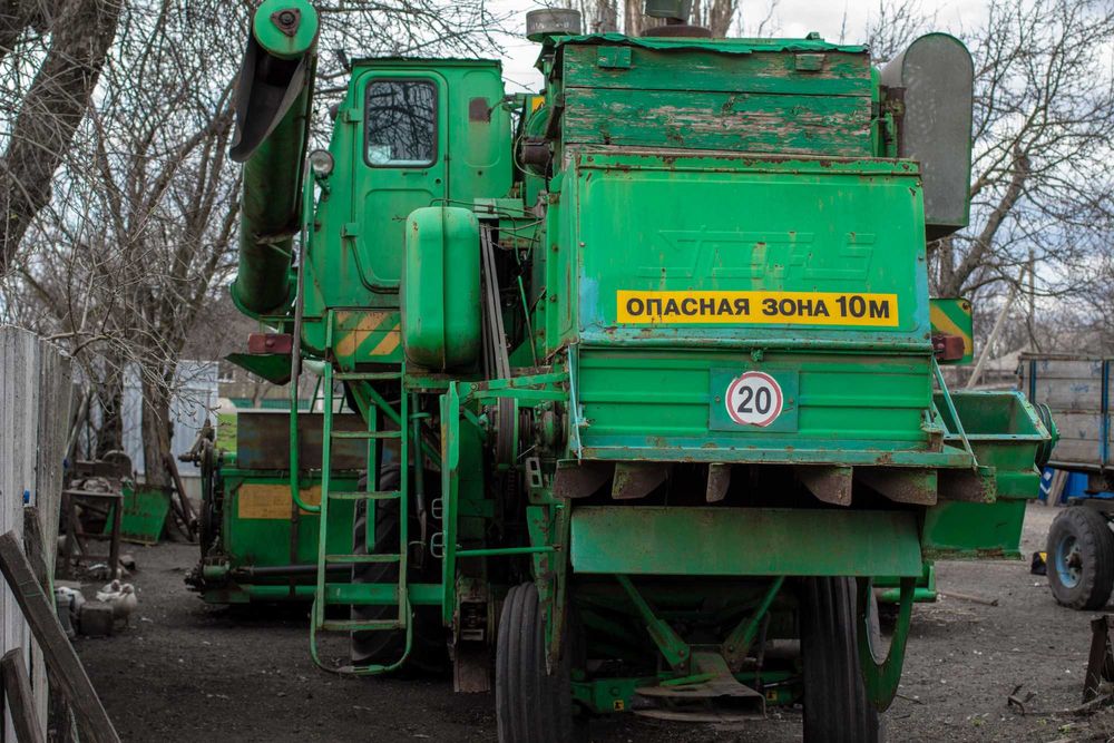 Комбайн НИВА СК-5М-1 2001 года