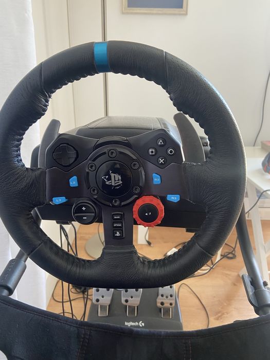 Volante e pedais Logitech+ Caixa de mudanças logitech