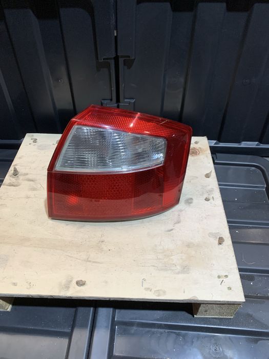 Farolim direito Audi A4 b6