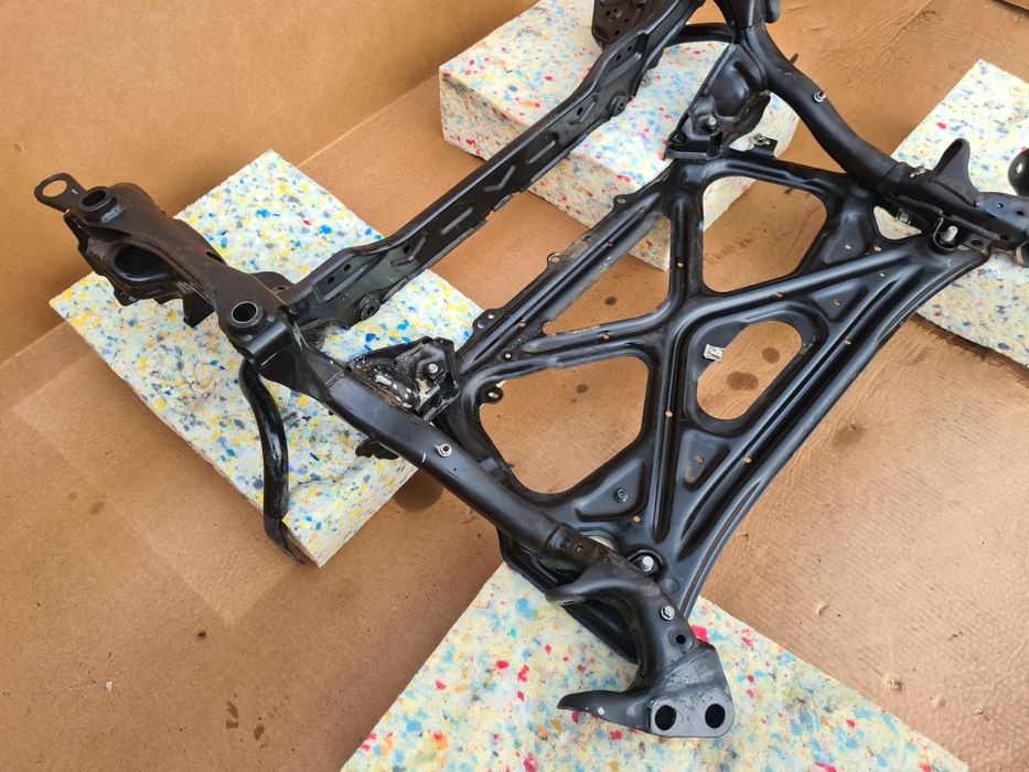 WÓZEK sanki kołyska zawieszenia przedniego AUDI A6 C7 4G LIFT przód OE