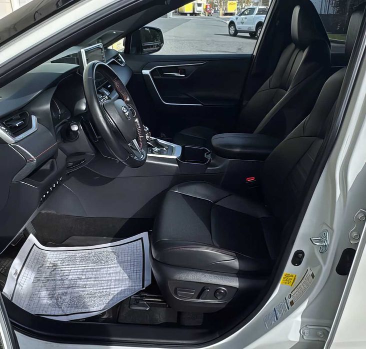 Toyota RAV4 Prime XSE      2022