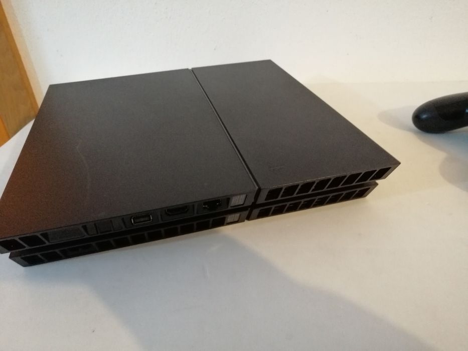 Playstation 4 + jogos