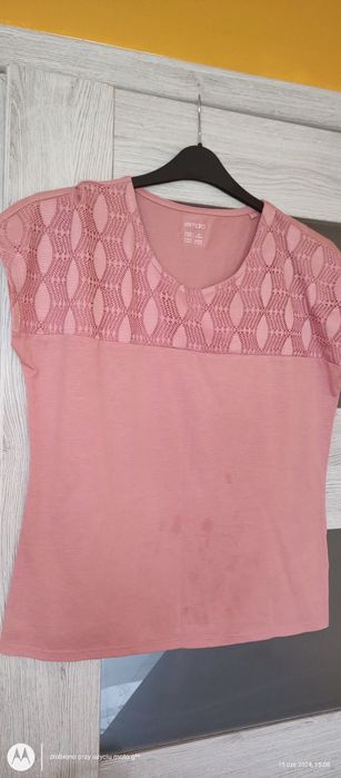T-shirt damski z krótkim rękawkiem