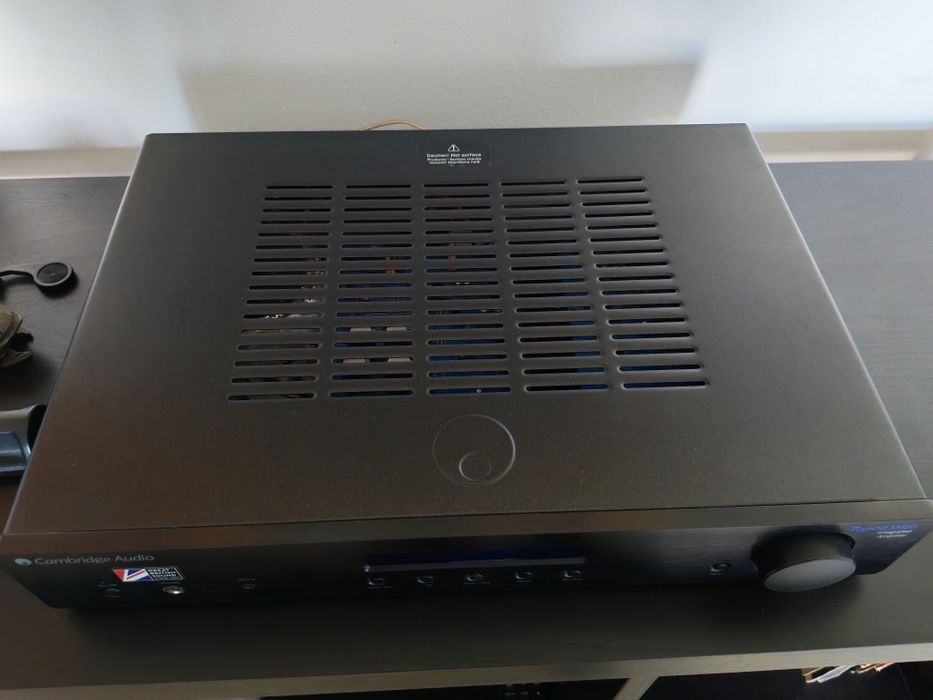 Amplificador Cambridge Audio Topaz Am10