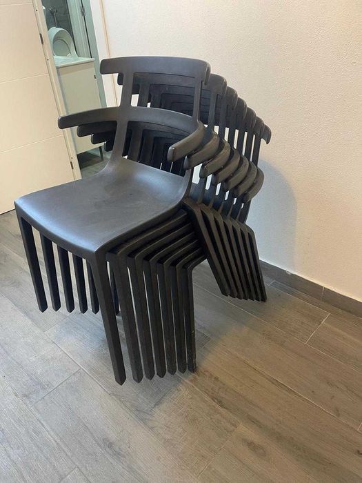 Cadeiras de Restaurante Estilo Japonês — Semi-Novas