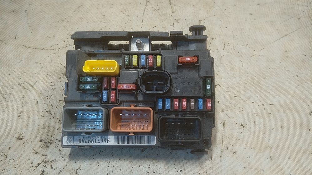 " Citroen C3 II moduł BSM skrzynka bezpieczników