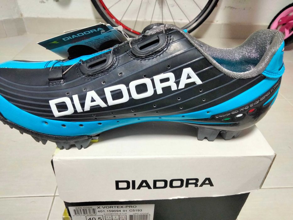 NOVO - sapatos BTT - sola carbono