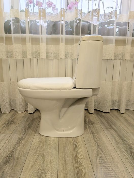 Новий компактний унітаз Viglacera VI20 з автоматичною кришкою сидіння з мікроліфтом