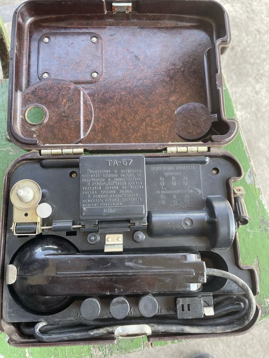 Телефонний апарат та57