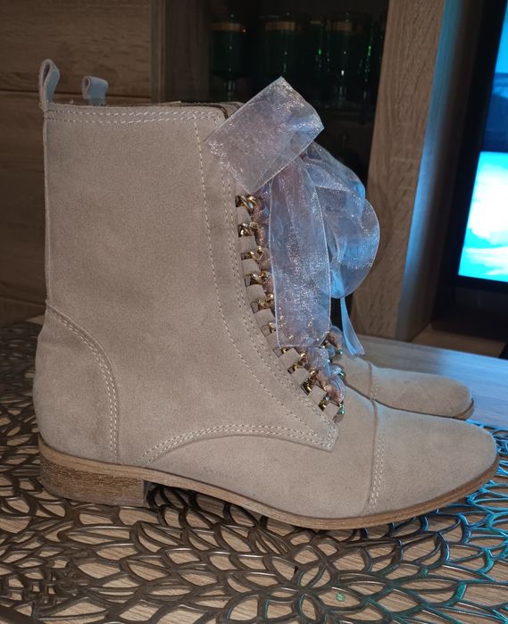 Eleganckie botki Booci 37.
