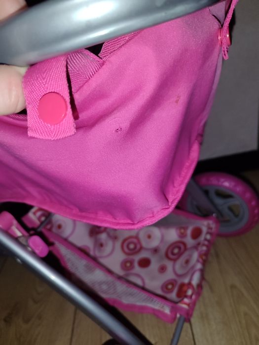 Коляска з іграшками