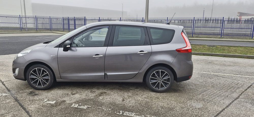 Renault Grand Scenic Bose 1.9DCI