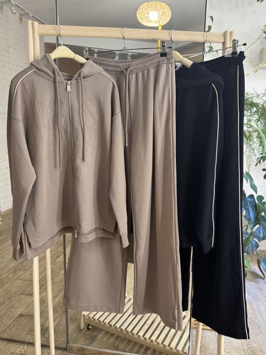 Костюми Maxmara розмір S (повномірні М)