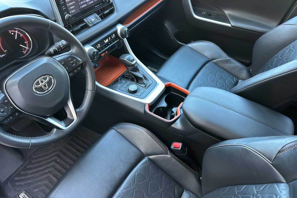 Toyota RAV4 Adventure      2020