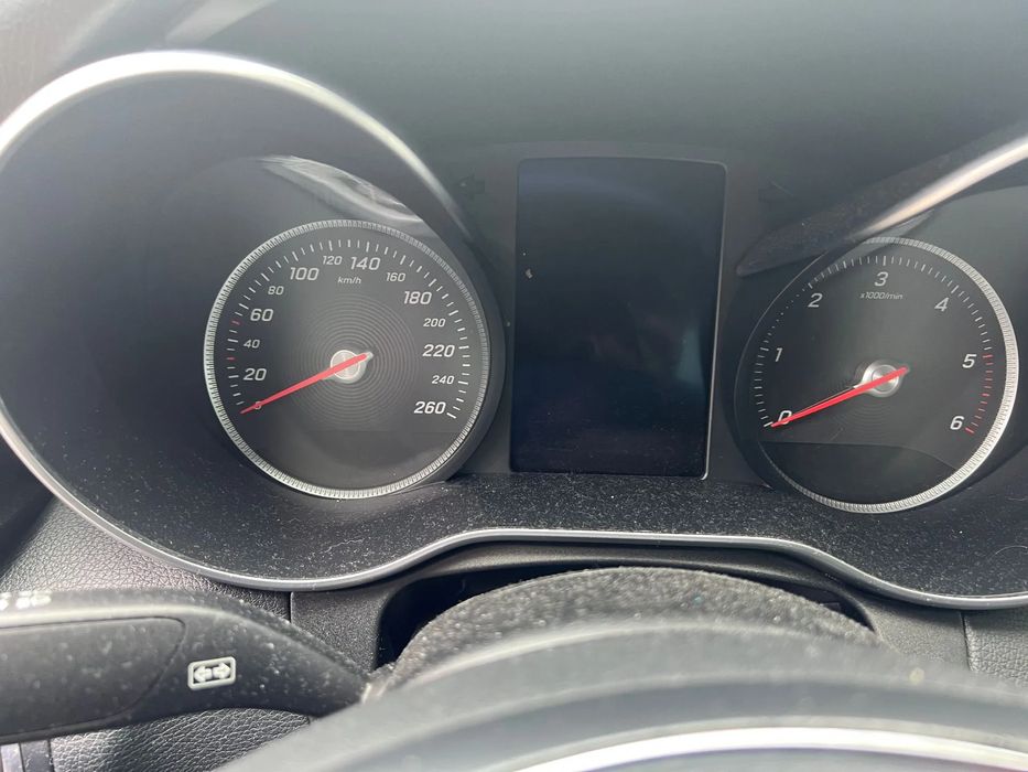 Para peças MERCEDES-BENZ Classe C (W205)