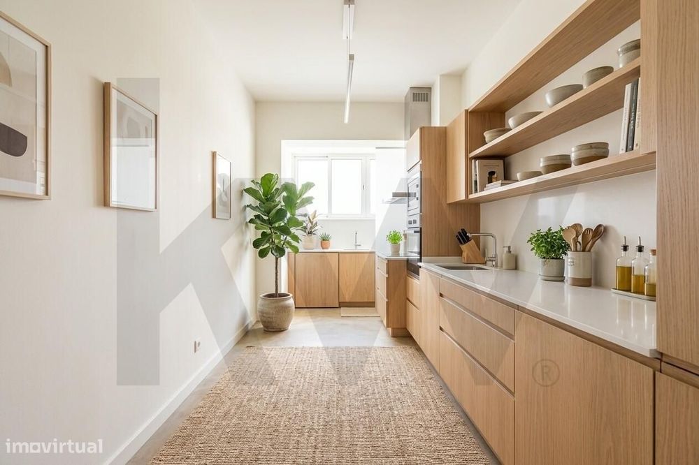 Apartamento T3 com 131 m2 na Avenida da Boavista