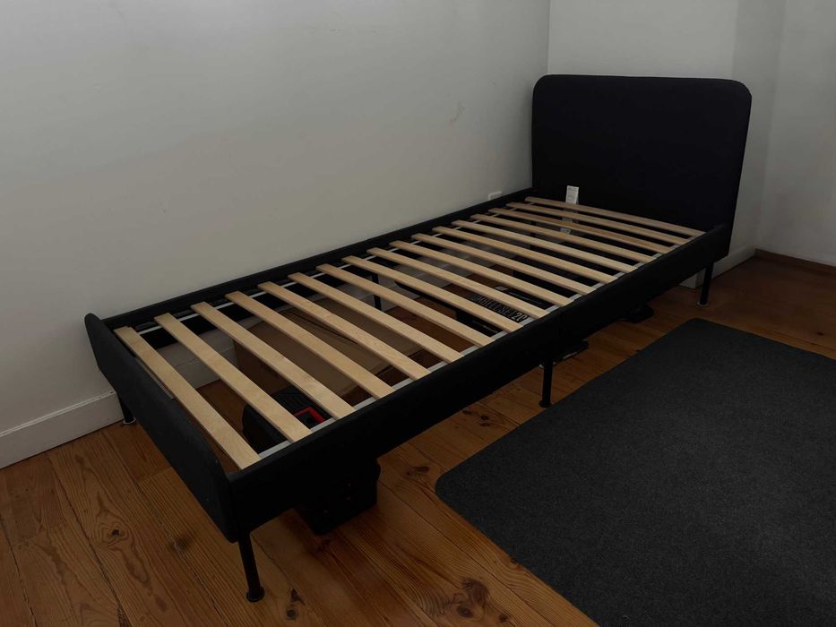 Estrutura de cama estofada completa - IKEA/SLATTUM 90x200