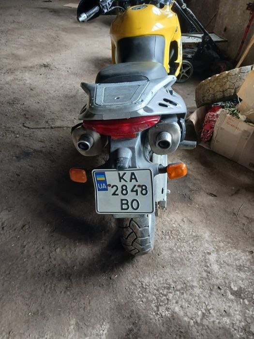 Продасть мотоцикла апрілія