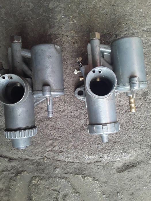 Продам 2 карбюратора так как есть