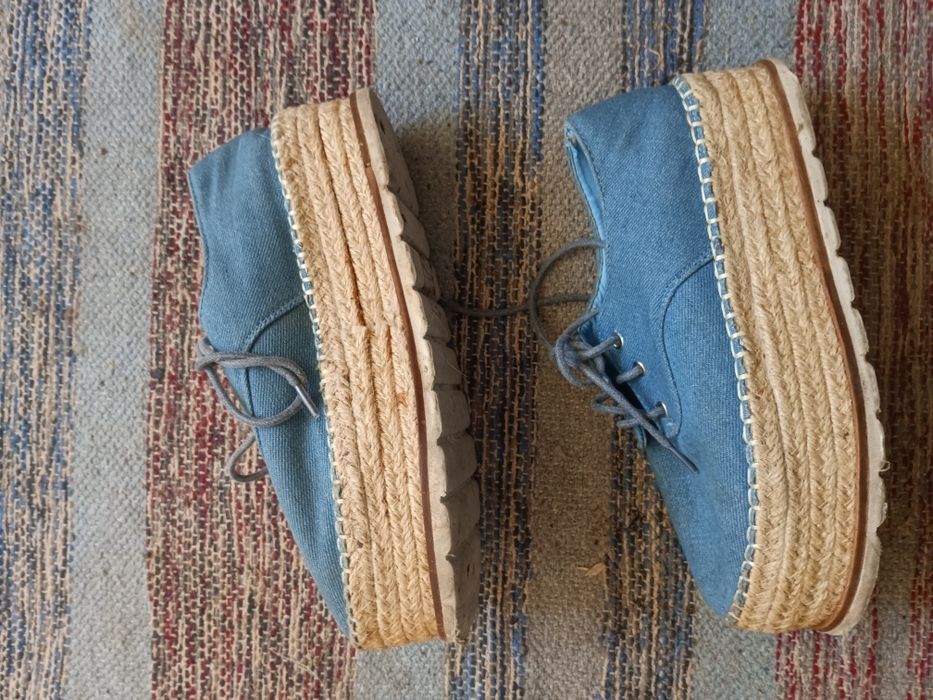 Sapatos plataforma de ganga Marypaz