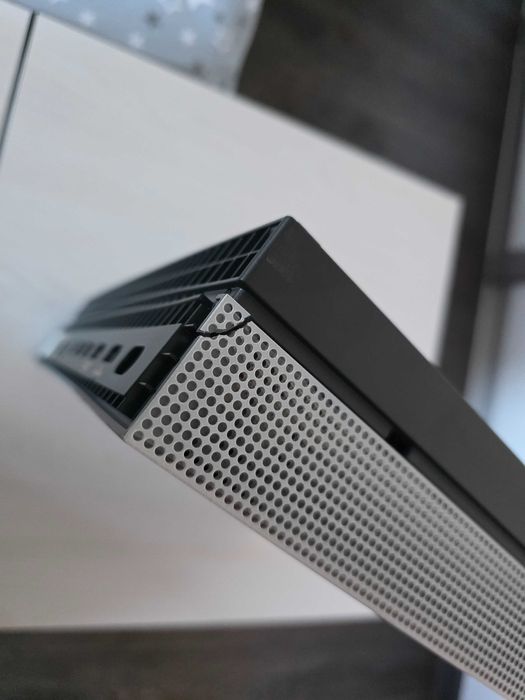 Xbox ONE X Gears of war limited edition