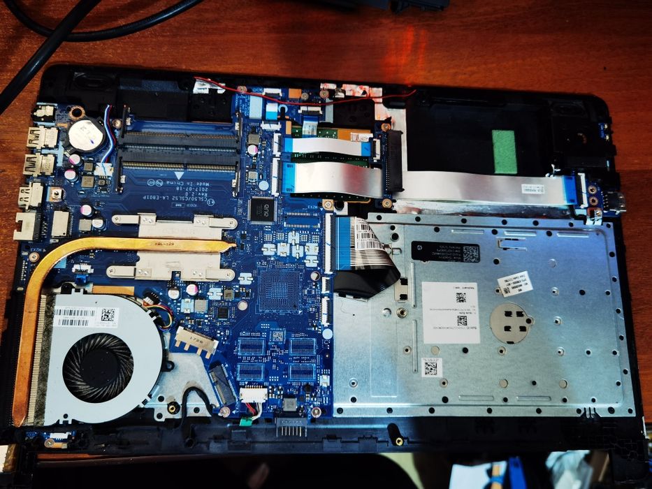 Ноутбук HP на запчастини