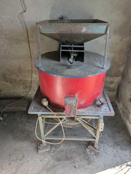 Moinho Elétrico para Cereais
