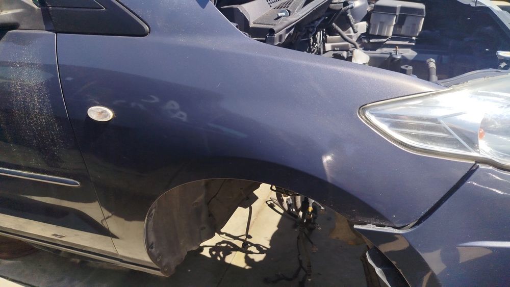 Guarda-lamas direito MAZDA 5 (CR19)